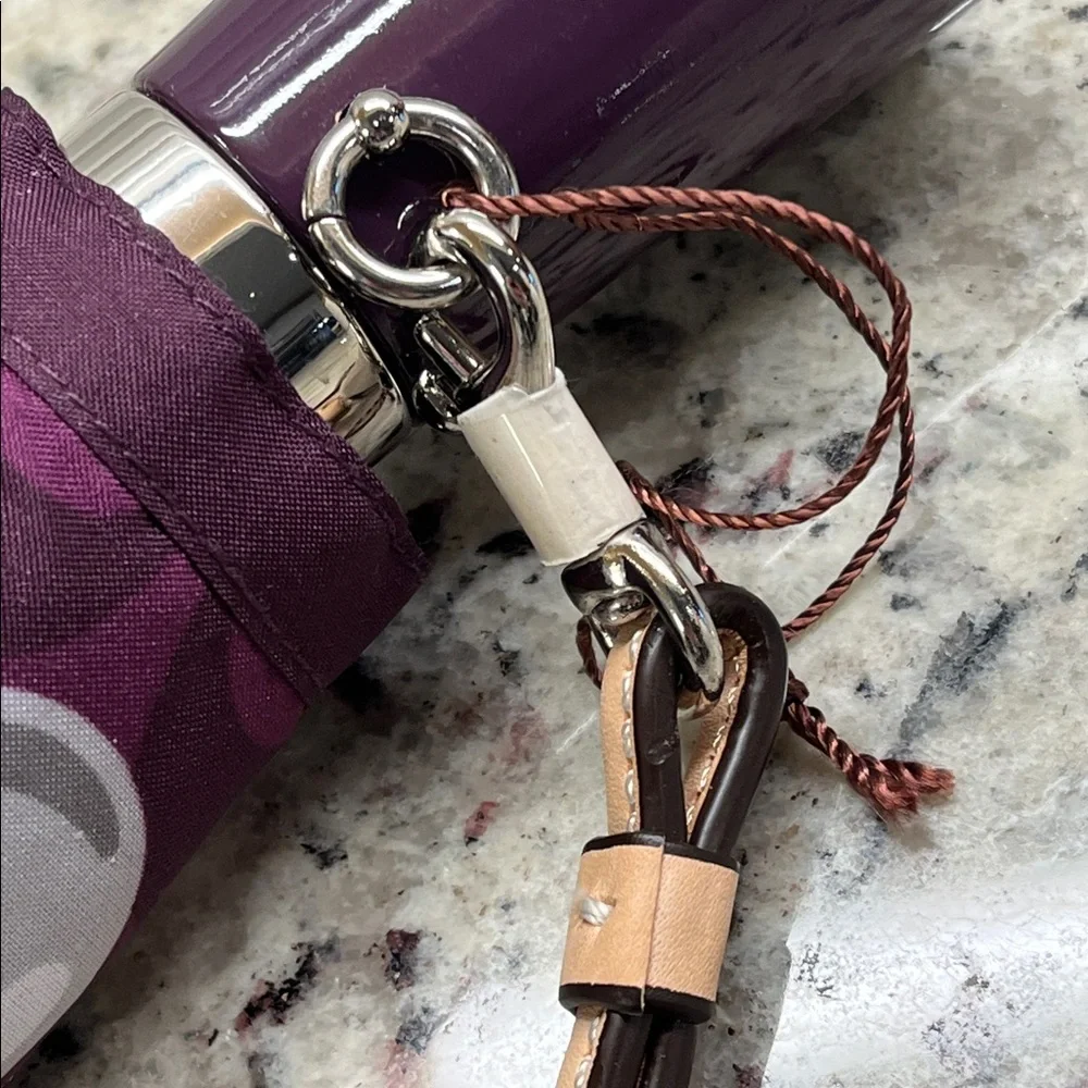 Coach Signature Umbrella NWOT - Picture 4 of 7